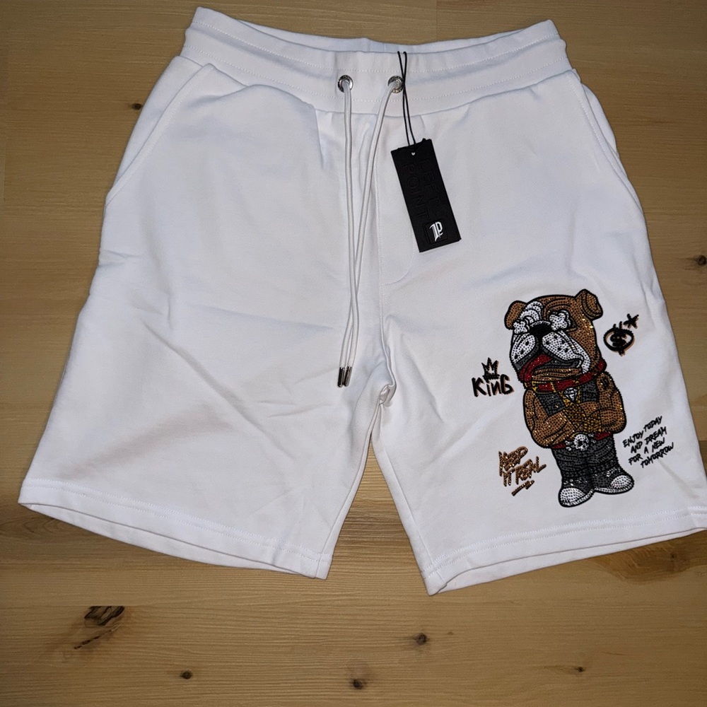Left Point White Graphic Shorts